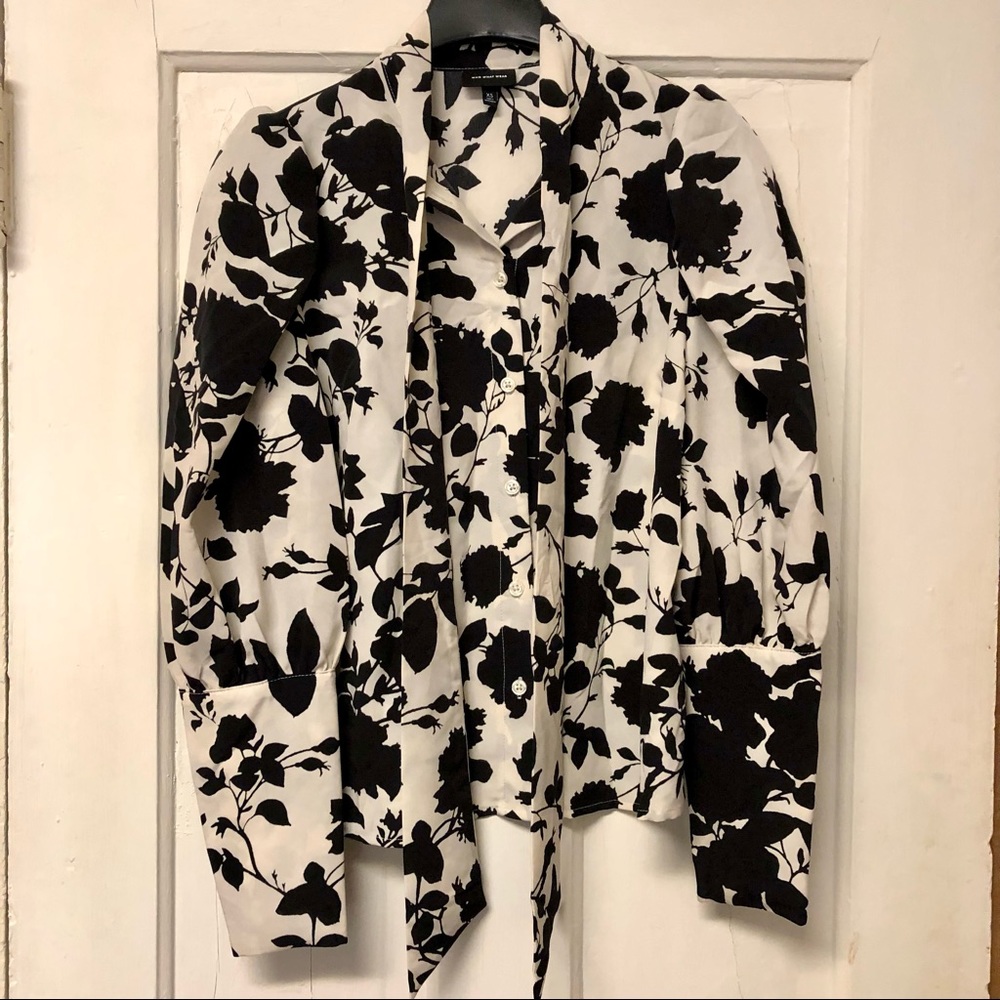 Who What Wear Floral Blouse Tie Neck